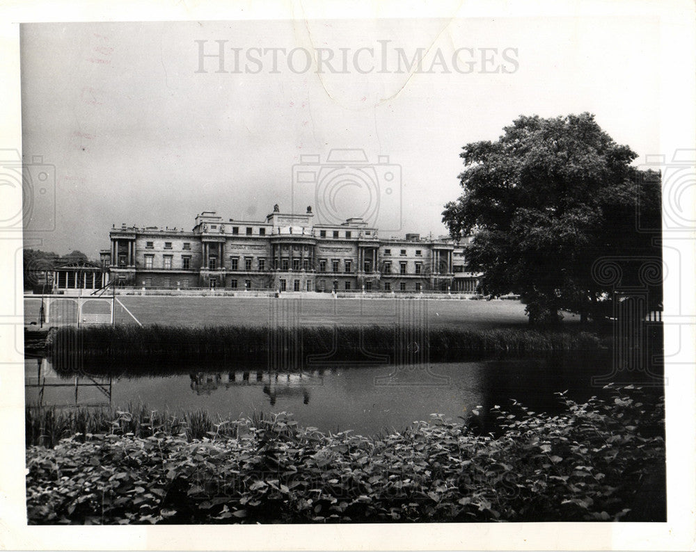 1947 Press Photo Buckingham Palace England Garden - Historic Images