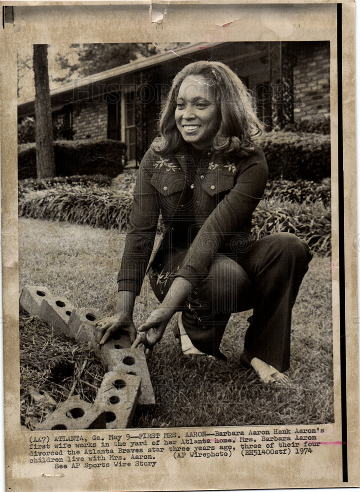 1971 Press Photo Barbara Aaron Hank Atlanta Braves - Historic Images