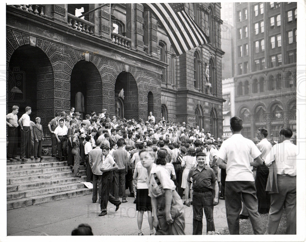 Press Photo Tom Linton - Historic Images