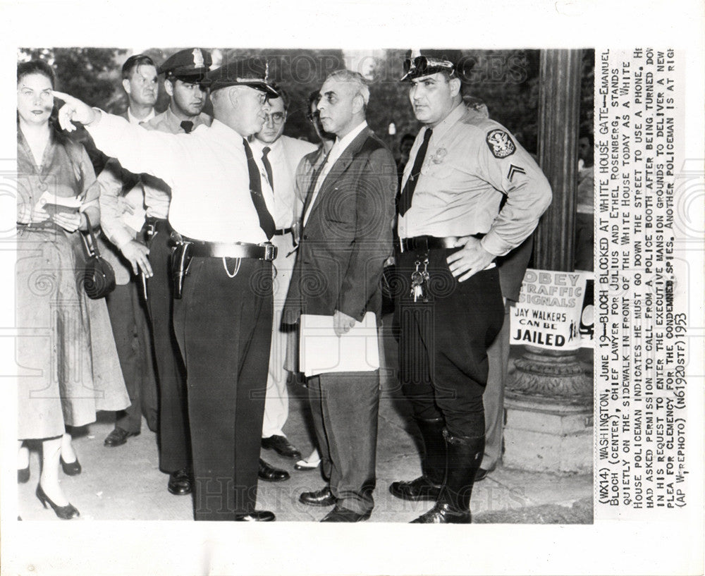 1953 Press Photo EMANUEL BLOCH WHITE HOUSE GATE - Historic Images