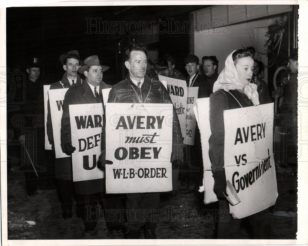 1944 Montgomery Ward strikes - Historic Images