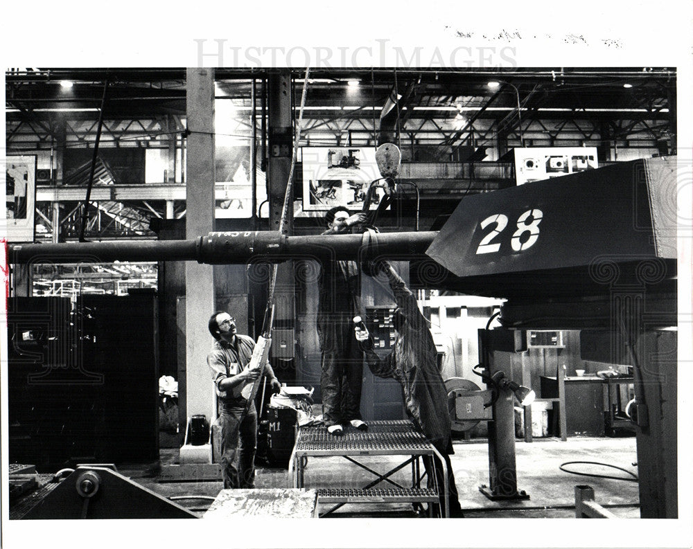 1982 Press Photo General Dynamics&#39; Warren plant - Historic Images