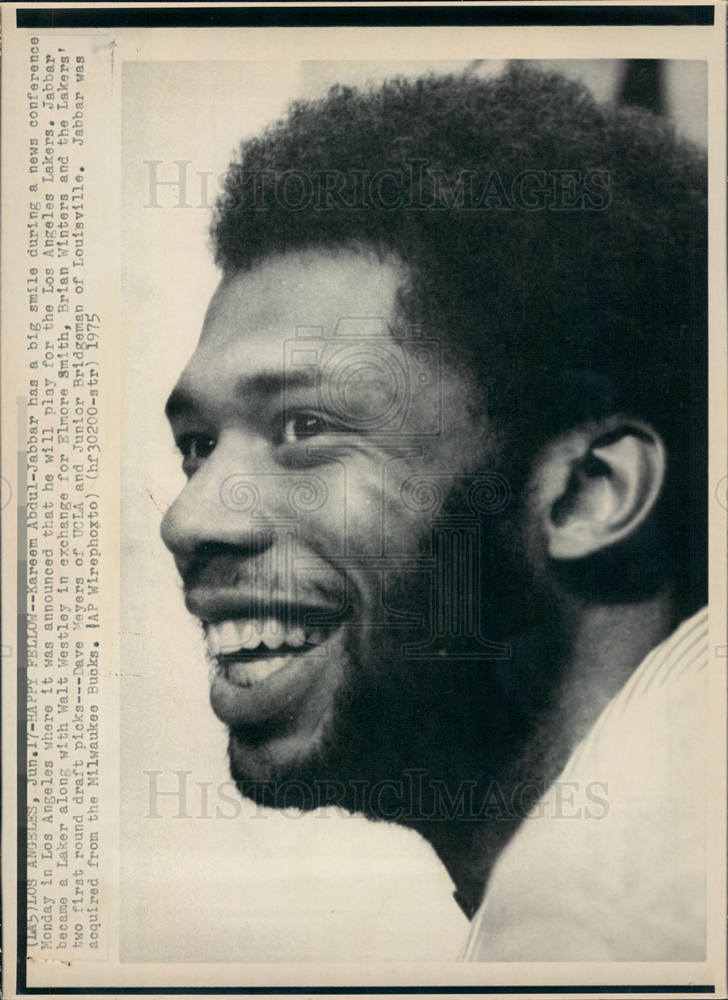 1976 Press Photo Jabbar American basketball player - Historic Images