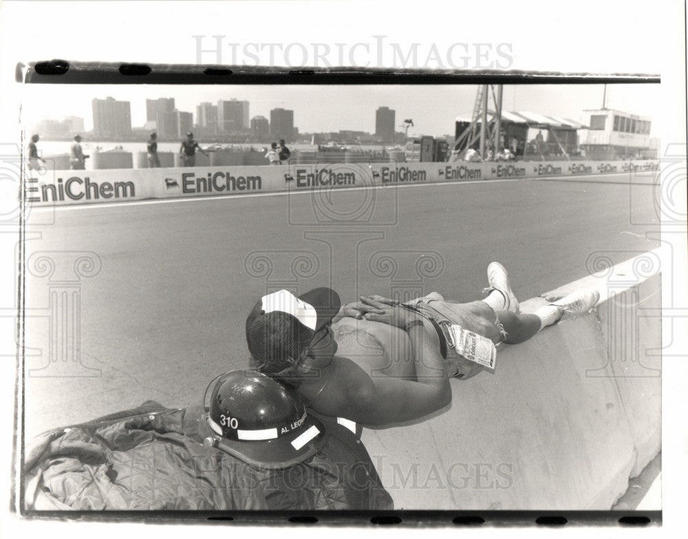 1988 Press Photo Al Leonard Volunteer Fireman - Historic Images