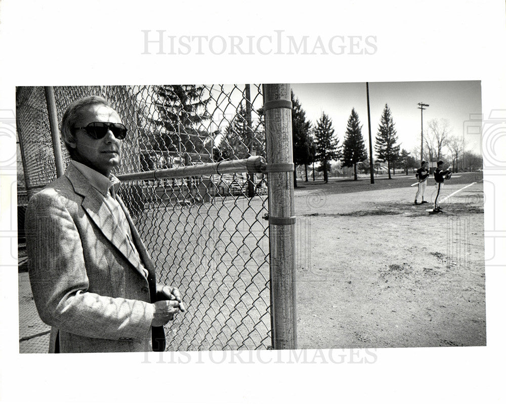 Press Photo Bill Schudling Tiger scout - Historic Images