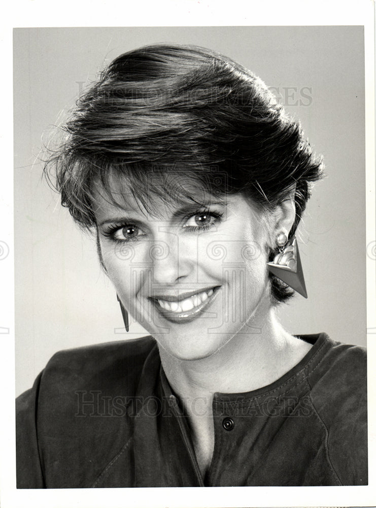 1986 Pam Dawber &quot;Taking the Town&quot; - Historic Images