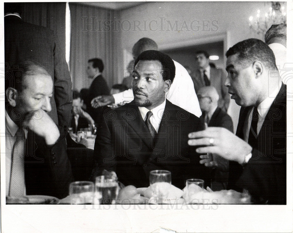 1967 Press Photo Jim Brown American Football Player - Historic Images