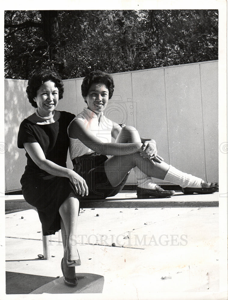 1959 seen womens yamasaki menaru - Historic Images