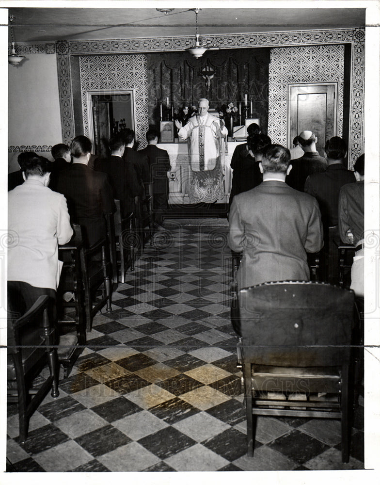 1941 Detroit Notre Dame Cogley Chapel-Historic Images