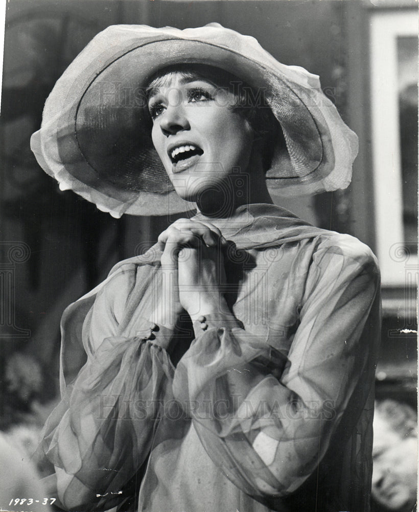 Press Photo Julie Andrews Actress Singer Author UK - Historic Images