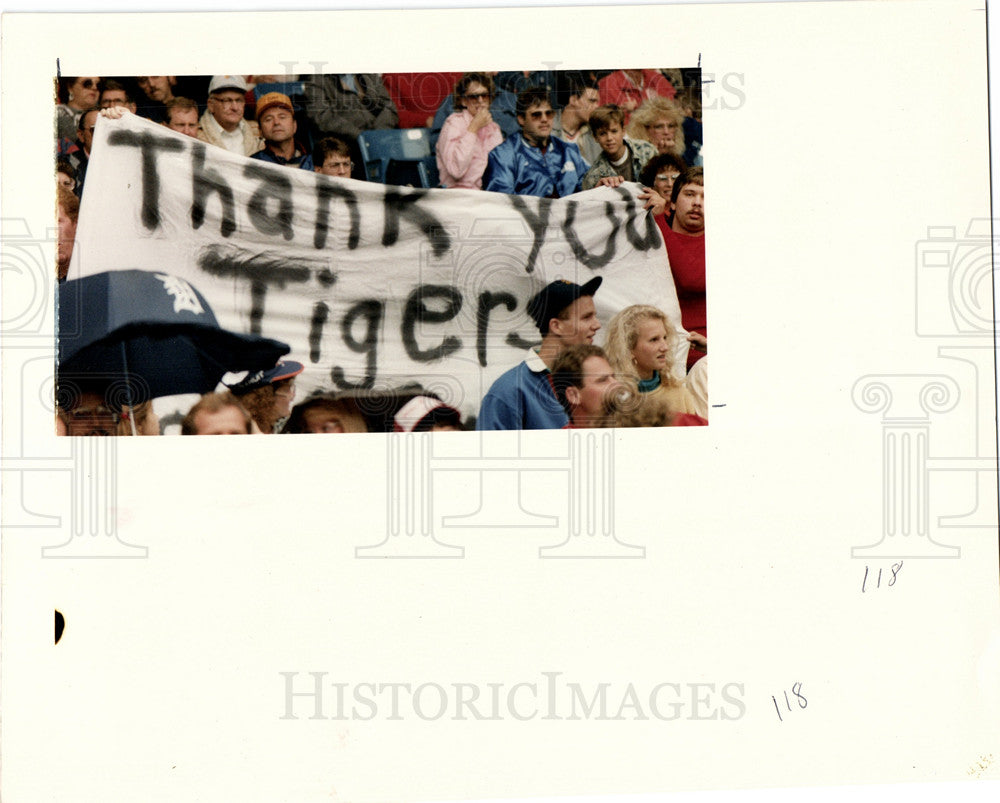 Press Photo Detroit Tigers World Series Fans 1984 - Historic Images