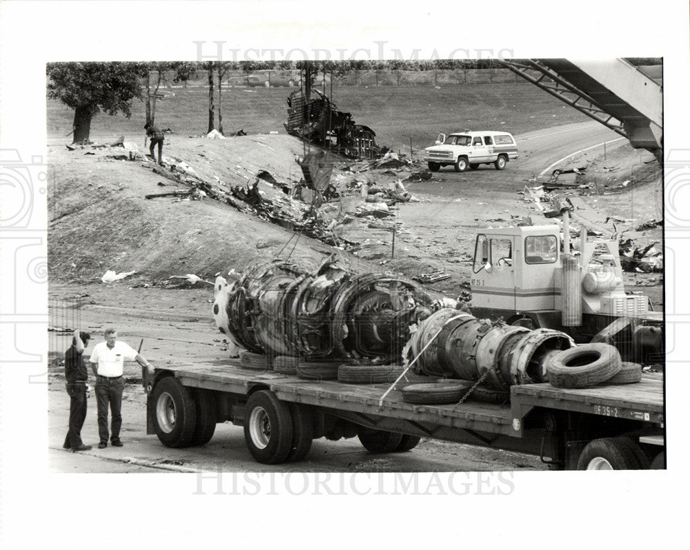 1987 Press Photo Flight 255 Airplane Crash Detroit 1987 - Historic Images