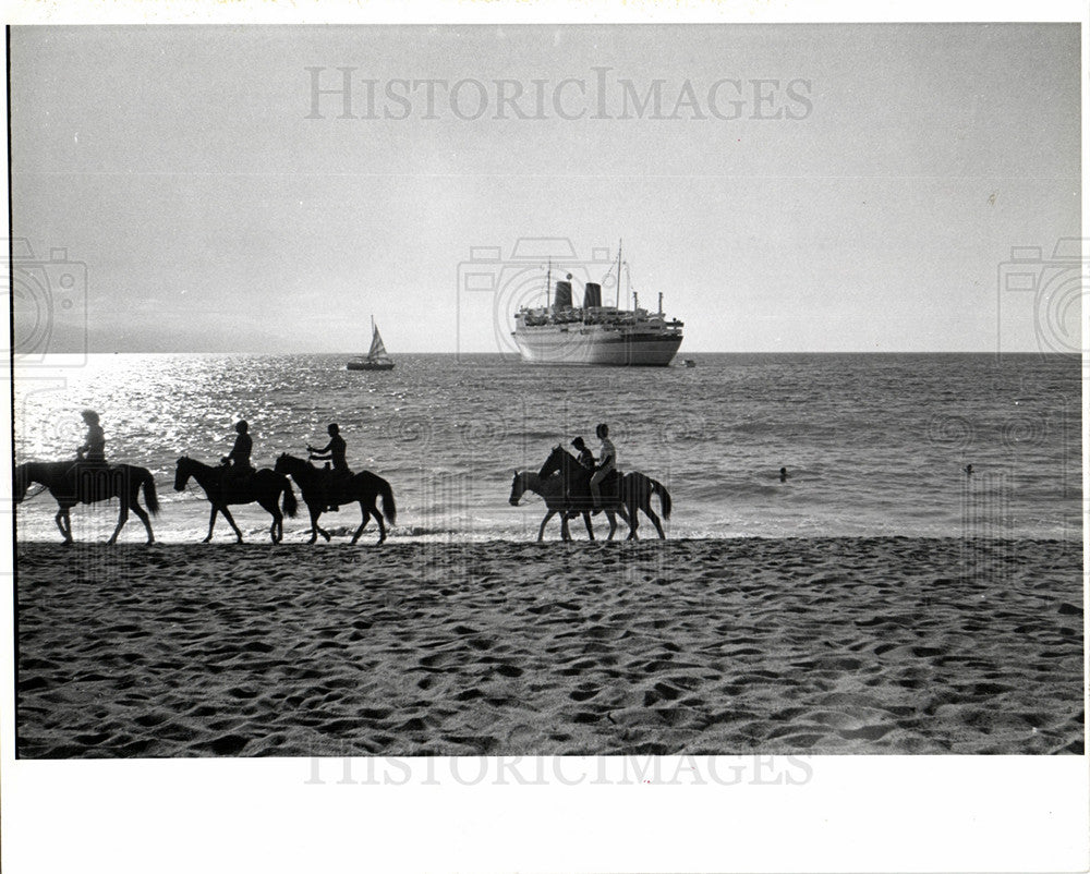 1979 Puerto Vallarta Mexico cruise ship-Historic Images