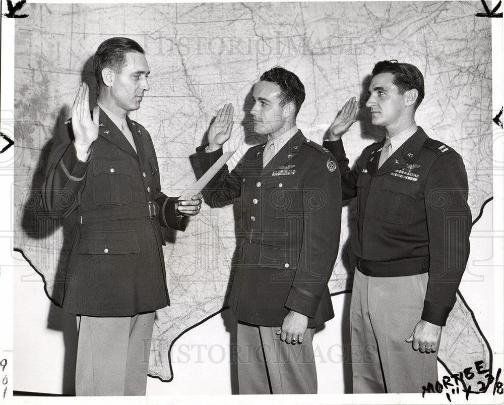 1946 Press Photo Michigan Romulus airfield Robert steff - Historic Images