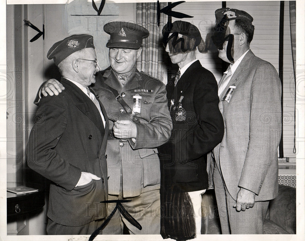 1944 bienniel reunion, memorial service-Historic Images