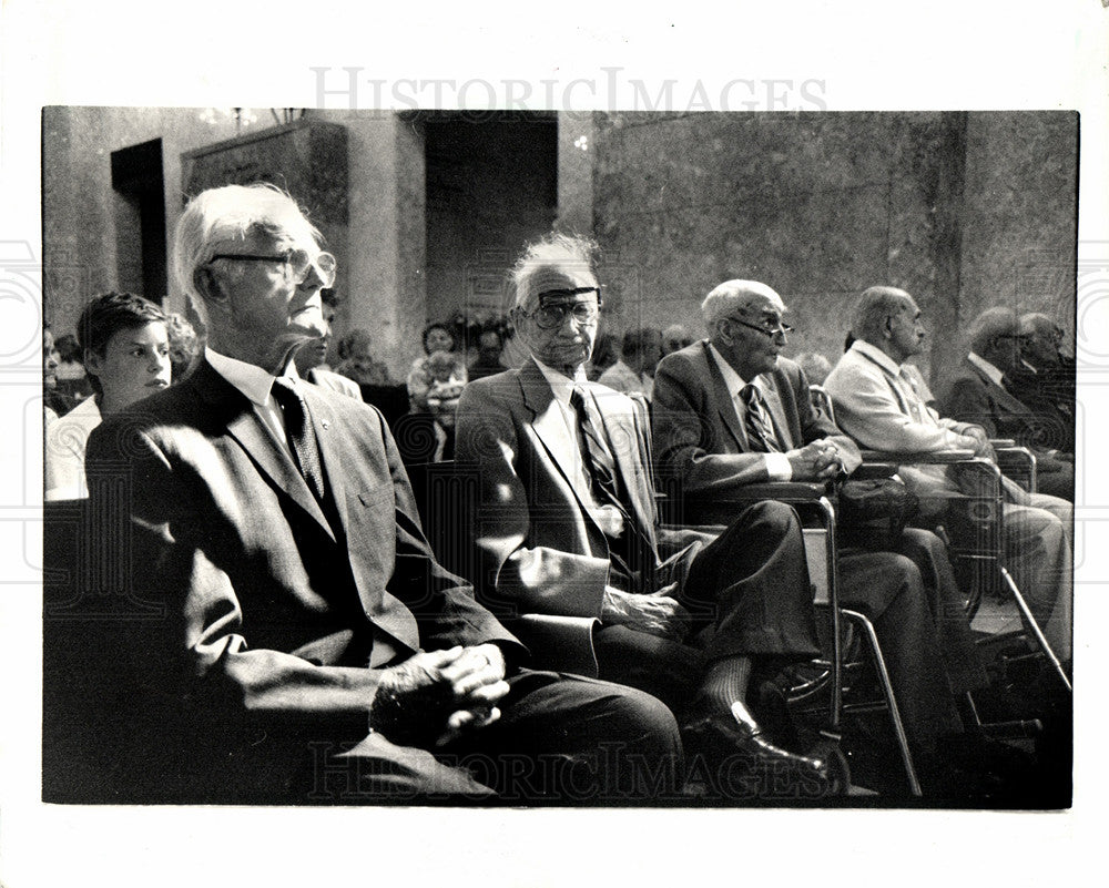 1987 Press Photo polar bear ceremony - Historic Images