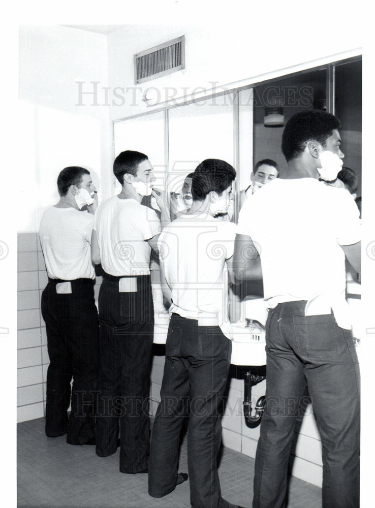 Press Photo Navy Armed Forces Naval Warfare - Historic Images