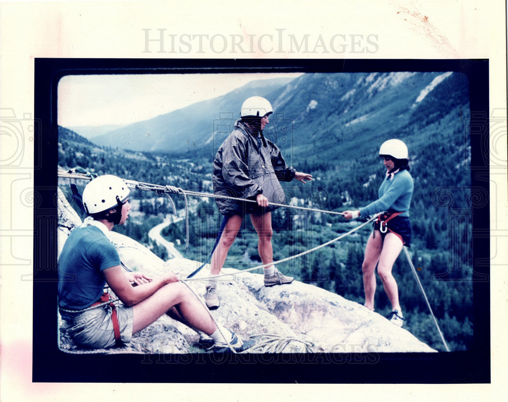 1990 Press Photo Outward Bound Mountain Climbing - Historic Images