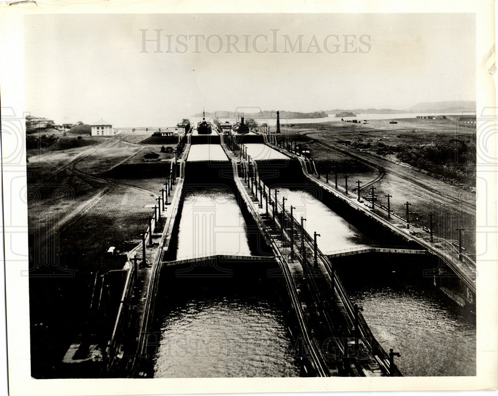 1934 Press Photo Gatun Locks Panama Canal - Historic Images