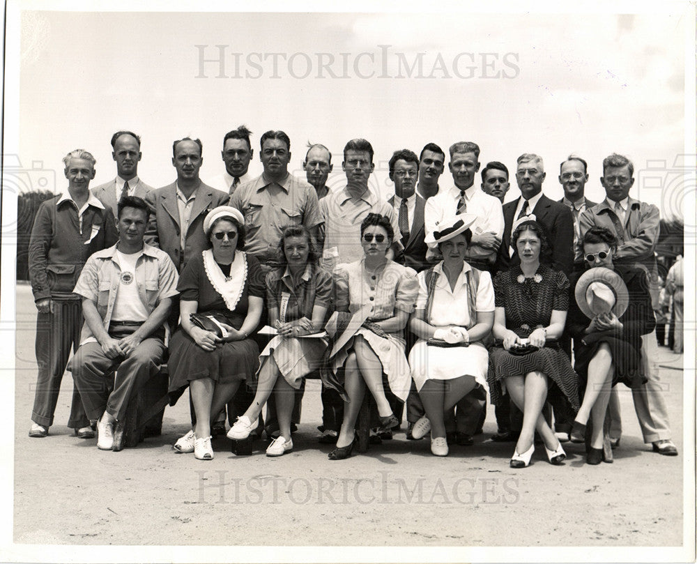 1940 Press Photo Marbles Tournament Sponsors Games - Historic Images