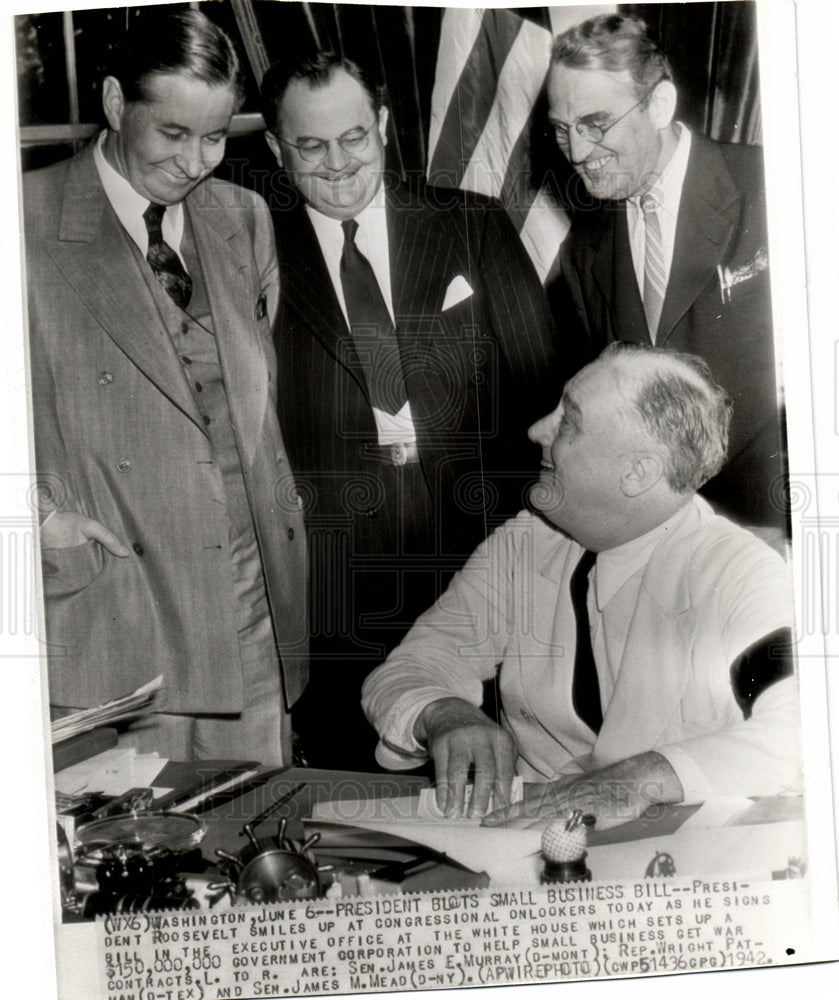 1942 President Roosevelt, Signing Bills-Historic Images