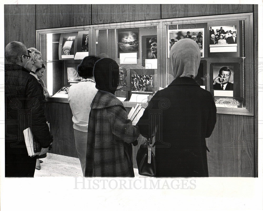 1964 Press Photo Tony spina john kennedy president - Historic Images