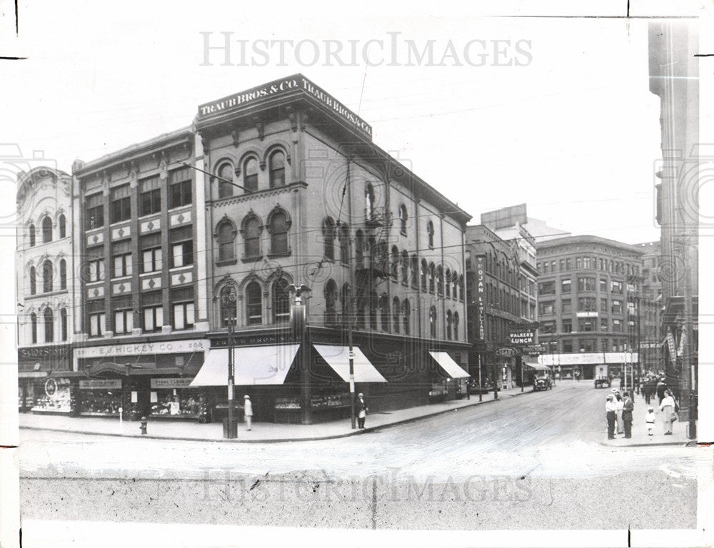 1957 Press Photo SW corner woodward - Historic Images