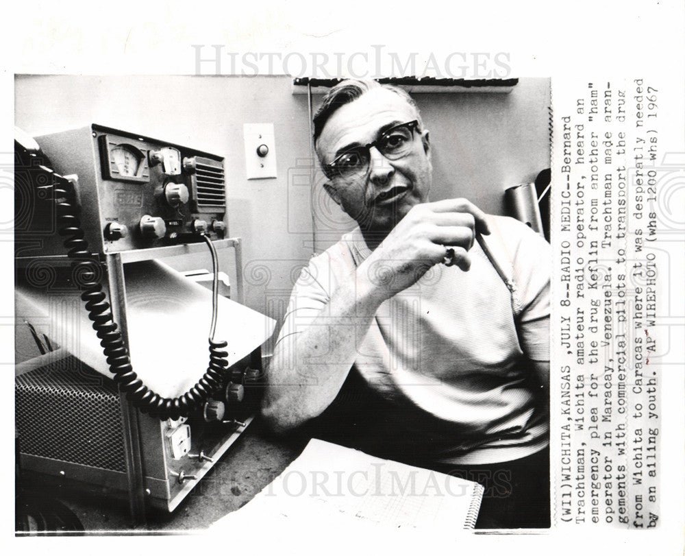 1967 Press Photo RADIO-HAM OPERATORS Bernard Trachtman - Historic Images