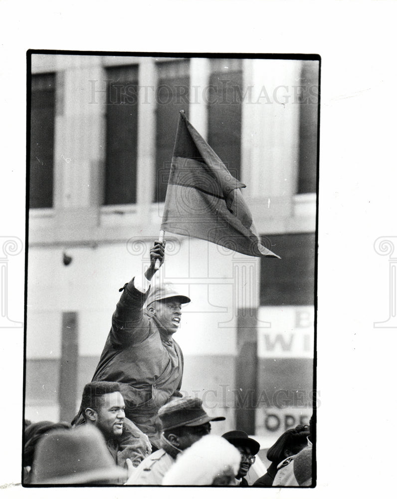 1990 Press Photo Demonstration of Protest, Woodward - Historic Images