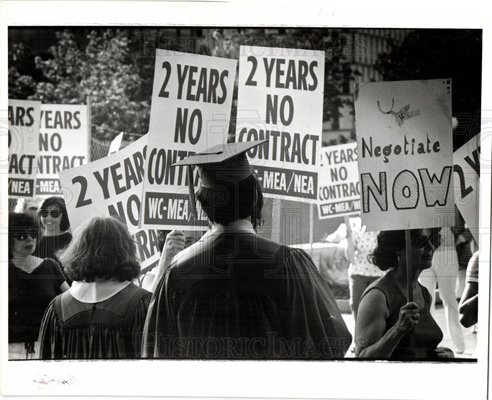 1978 Department  Senior faced a picket-Historic Images