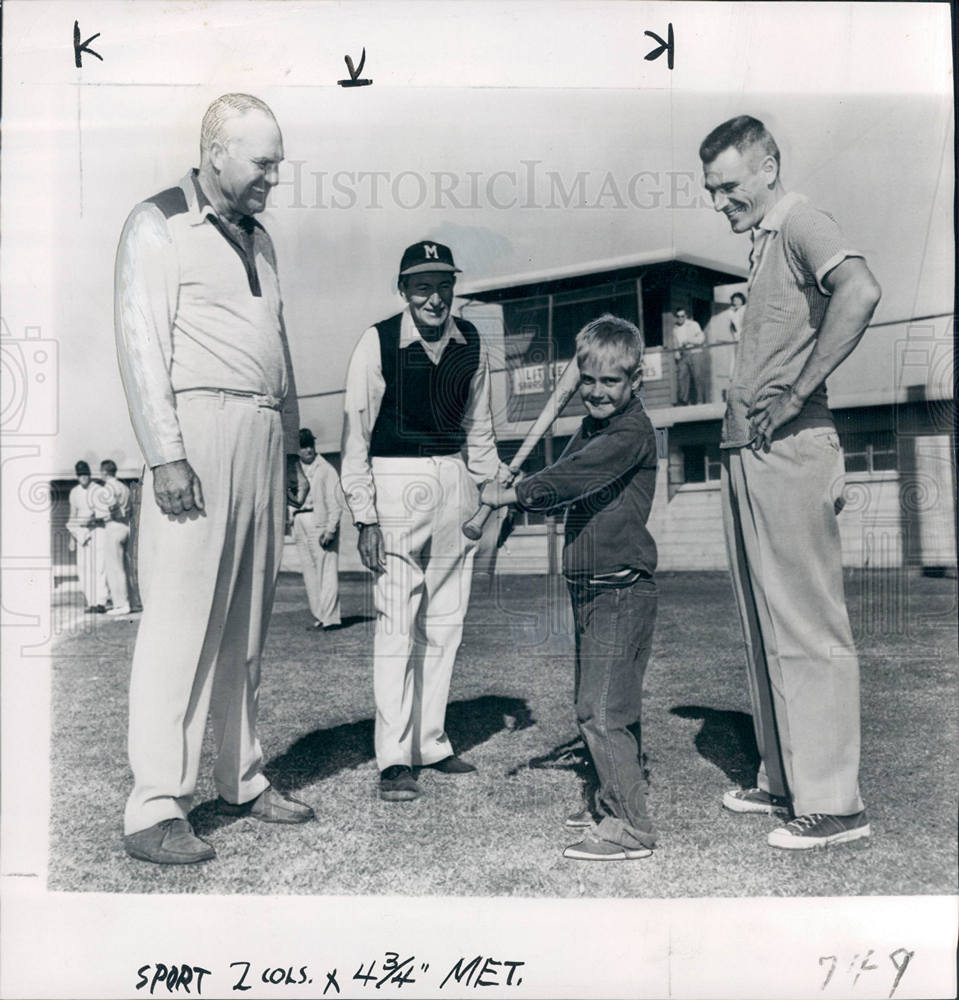 1955 Press Photo Robin Johnson,Baseball,Henie,Paulwaner - Historic Images