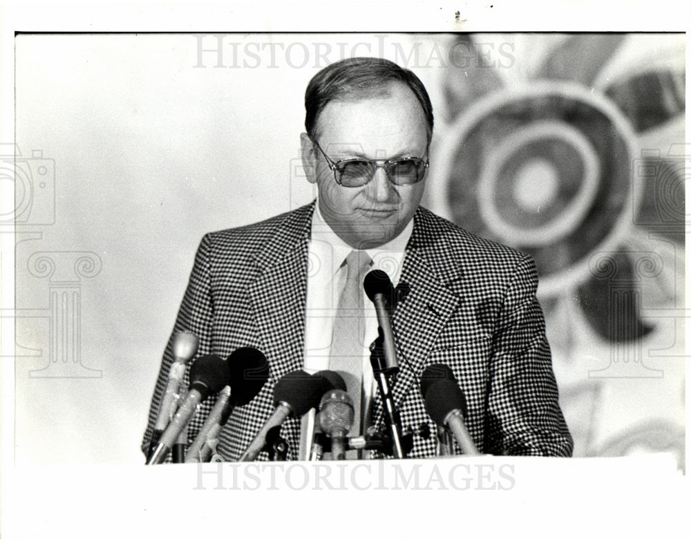 Press Photo Bob Schroeder Michigan Coach - Historic Images