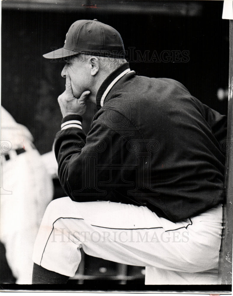 1961 Press Photo Tigers&#39; Performance head ache Bob - Historic Images