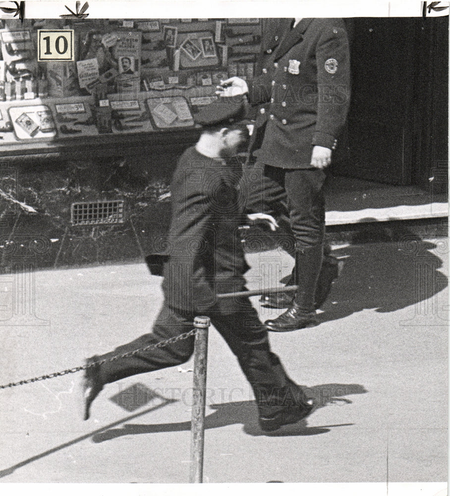 1952 Jack Schermerhorn reporter Detroit LA-Historic Images