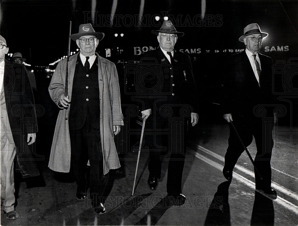 1958 Veterans Day Parade - Historic Images