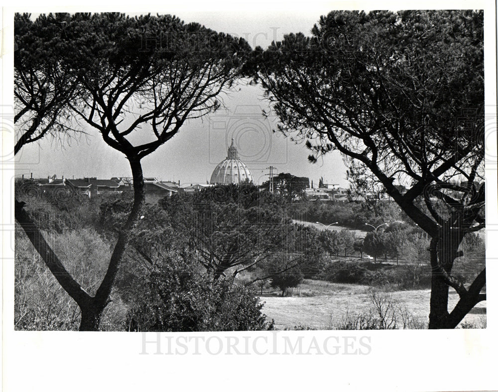 1987 Press Photo balcony Cardinal Dearden - Historic Images