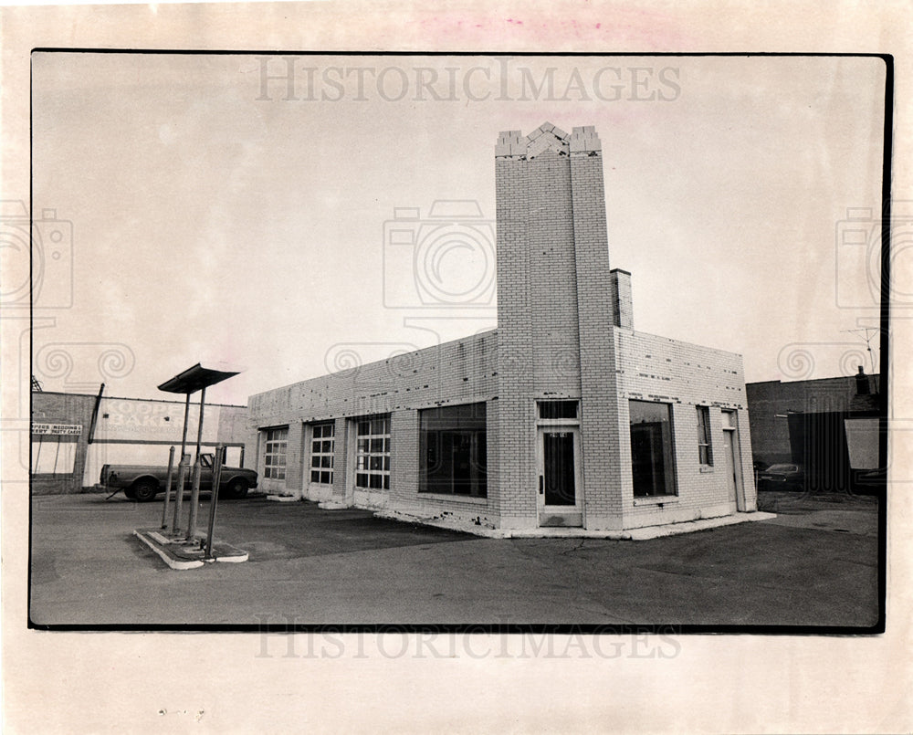 1975 Press Photo Garden City Van Dyke Vision Center - Historic Images