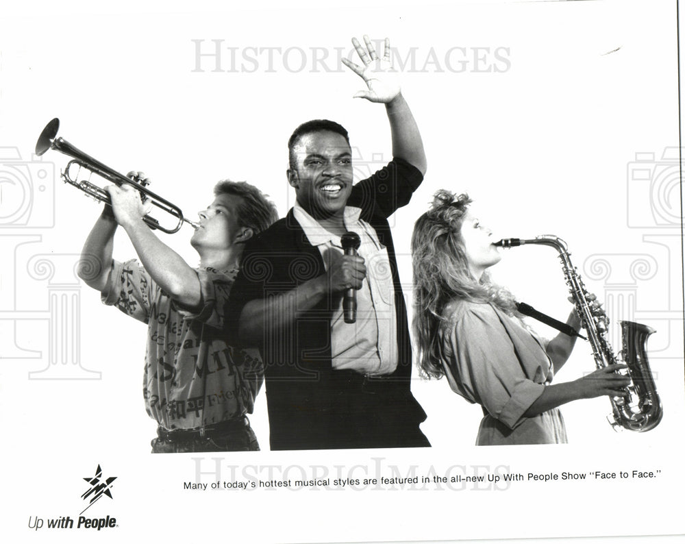 1990 Press Photo Up with people face to face - Historic Images