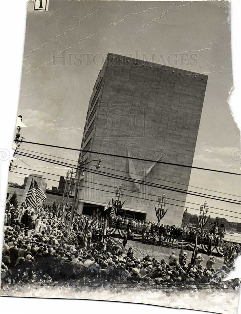 1950 Press Photo Detroit veterans memorial, UAW Ford - Historic Images