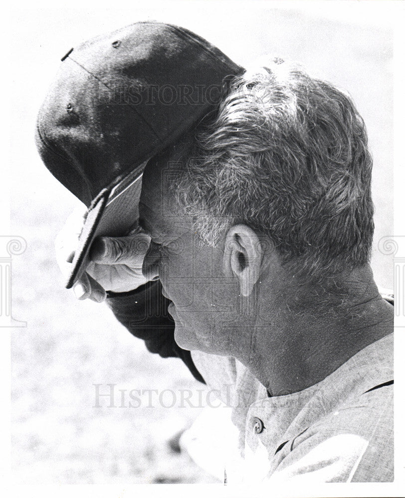 1961 Press Photo Don Heffner Detroit Tigers Coach - Historic Images