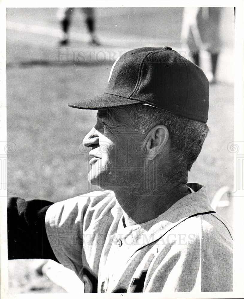 1961 Press Photo Don Heffner Detroit Tigers Coach - Historic Images