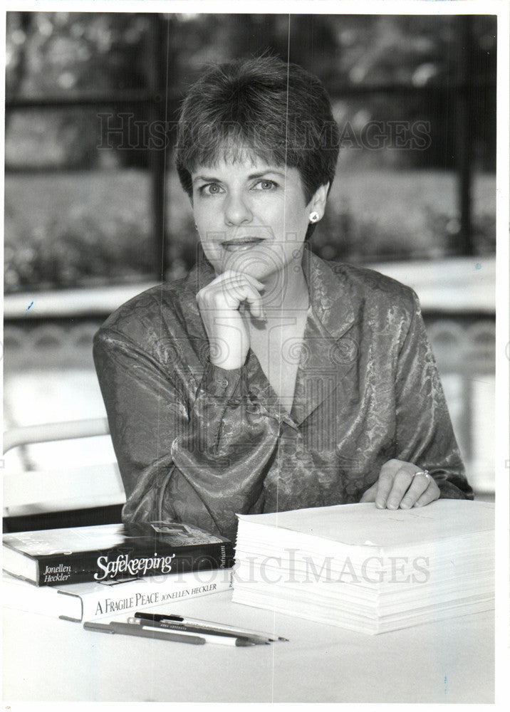 Press Photo Jonellen Heckler writer books author - Historic Images