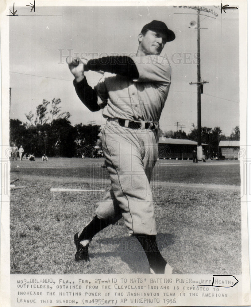 1946 Press Photo Jeff Heath Cleveland Indians Batting - Historic Images