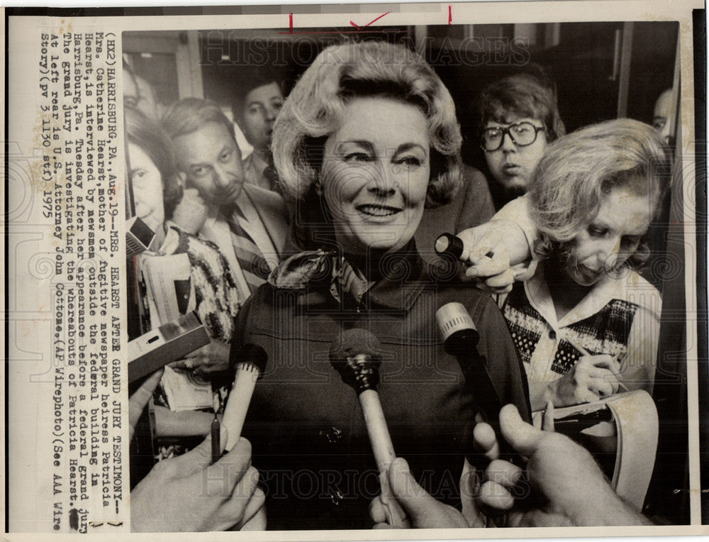 1975 Press Photo catherine hearst Patricia interview - Historic Images