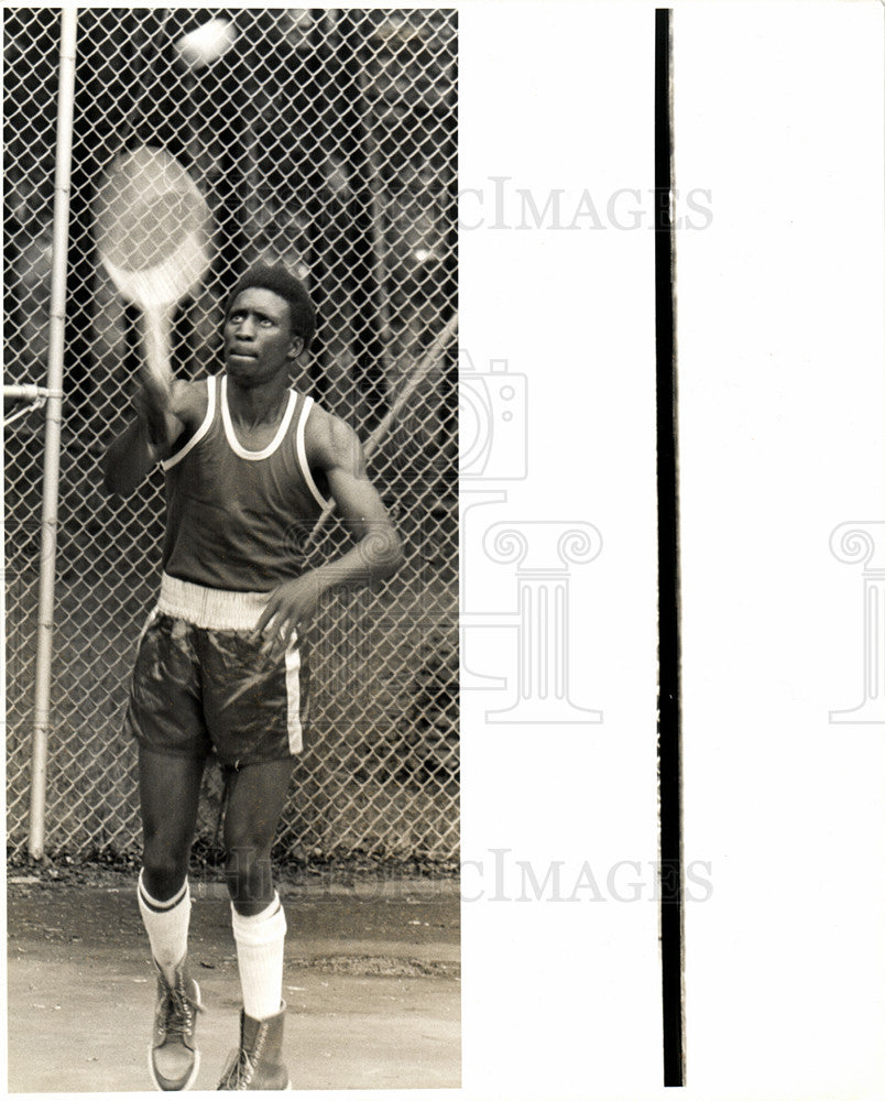 Press Photo hearns - Historic Images