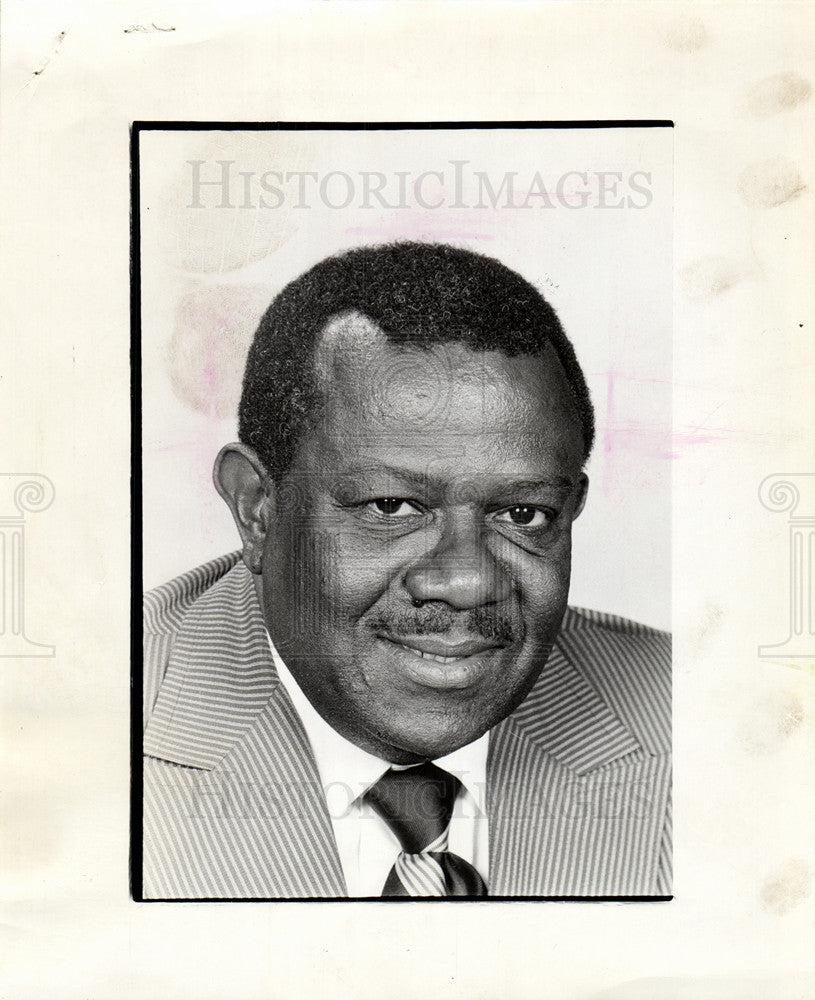 1974 Press Photo Henry Heading judge detroit - Historic Images