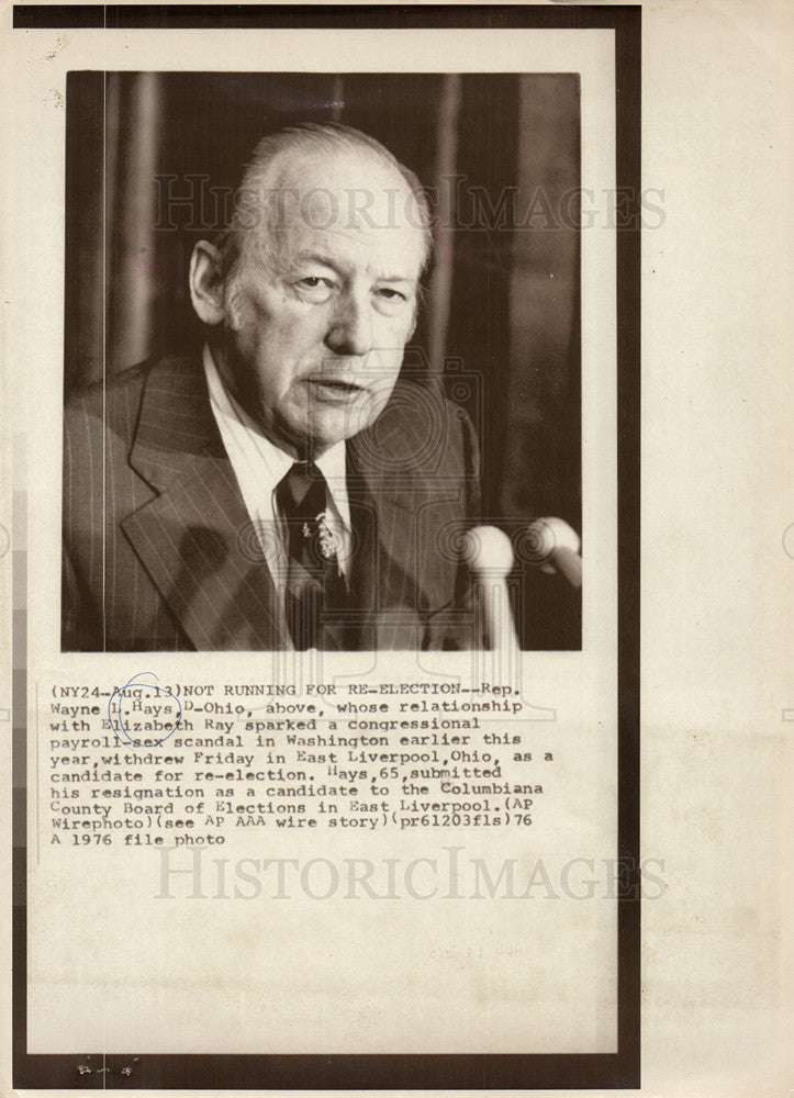 1976 Press Photo Elizabeth Ray sparked - Historic Images