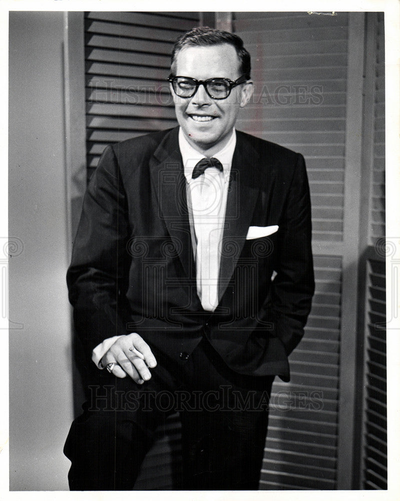 1956 Press Photo Dick Haymes baritone glasses smoking - Historic Images