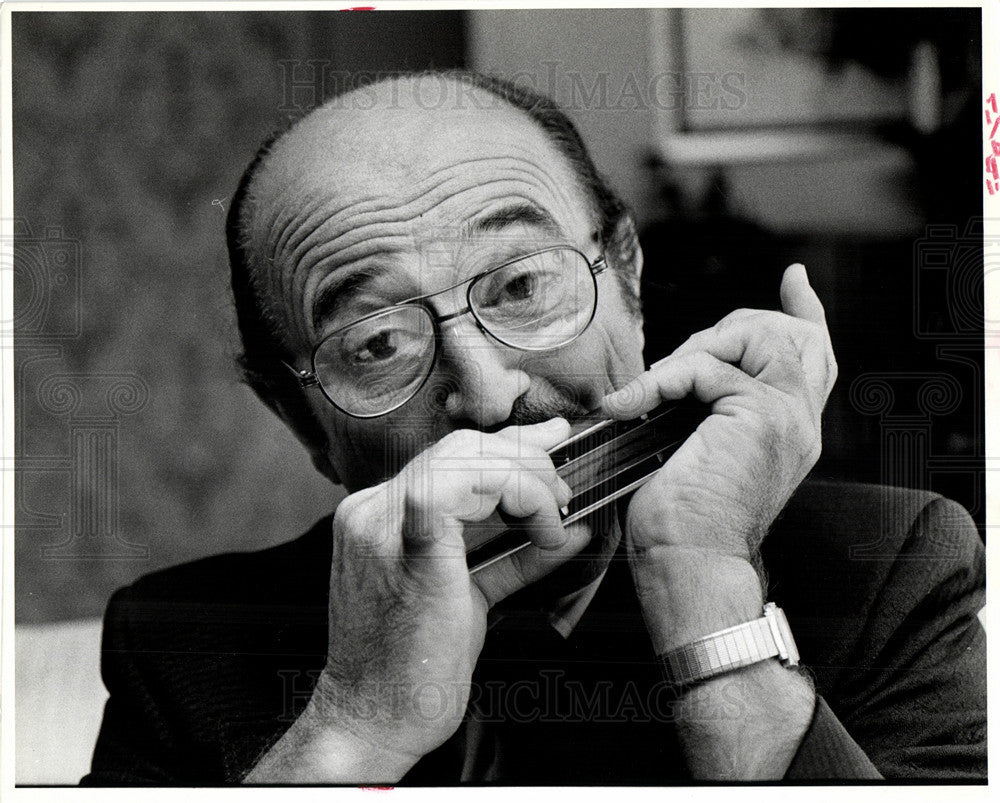 1979 Press Photo Harmonica Week Governor Milliken - Historic Images