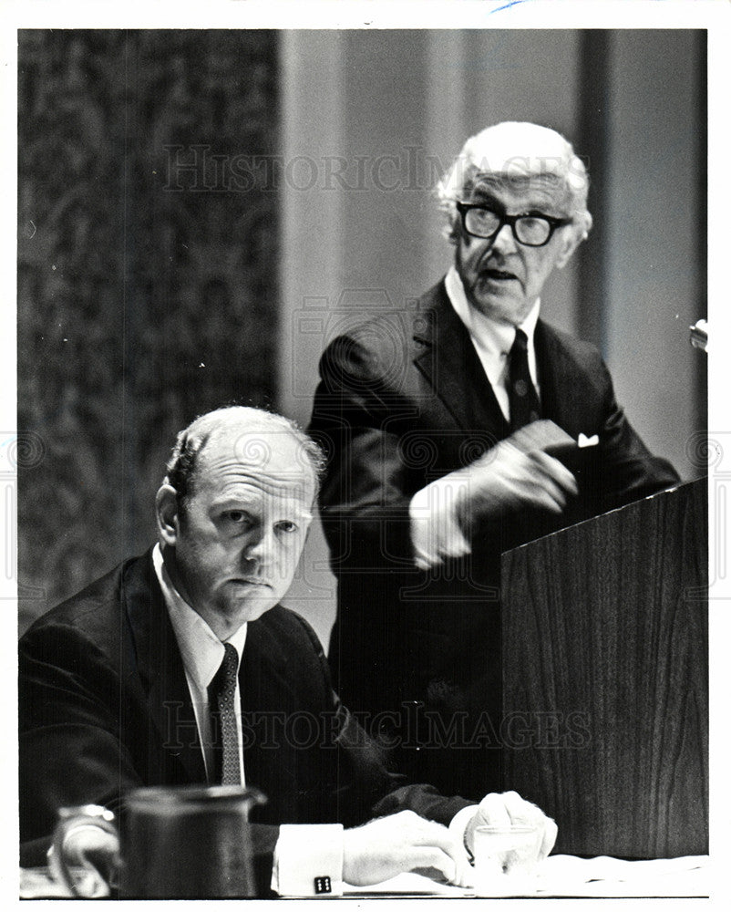 1985 Press Photo Frank Hennessey Handleman Chairman - Historic Images